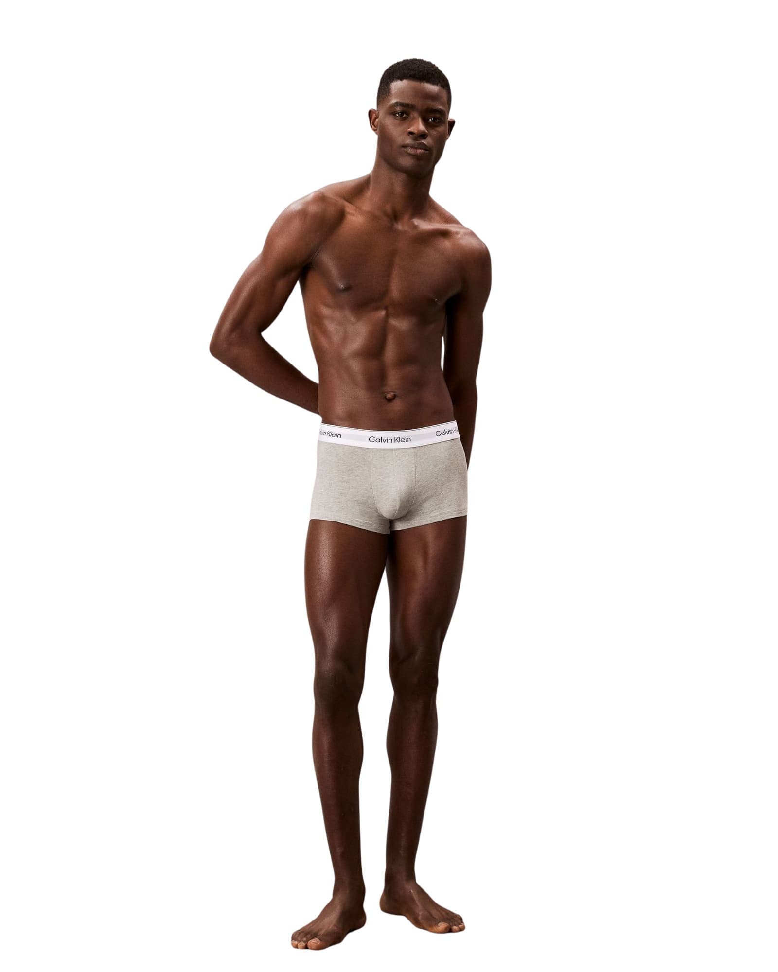 Трусы Calvin Klein с низкой посадкой, комплект из 3 штук.